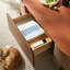 Table basse ovale en cuir selle