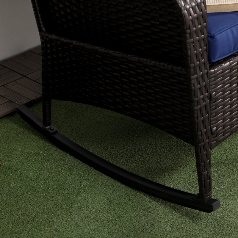 Chaise berçante d'extérieur en osier à assise large, coussins épais, chaise berçante en rotin