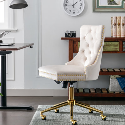 Chaise de bureau en velours beige avec base en métal doré A & a Furniture