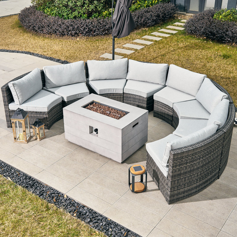 Ensemble repas extérieur pour 8 personnes avec coussins 8 personnes
