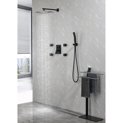Douche noire matte de 10 pouces avec jets de corps, tête de pluie, douche à main, valve d'équilibre pour assemblage luxueux de salle de bain