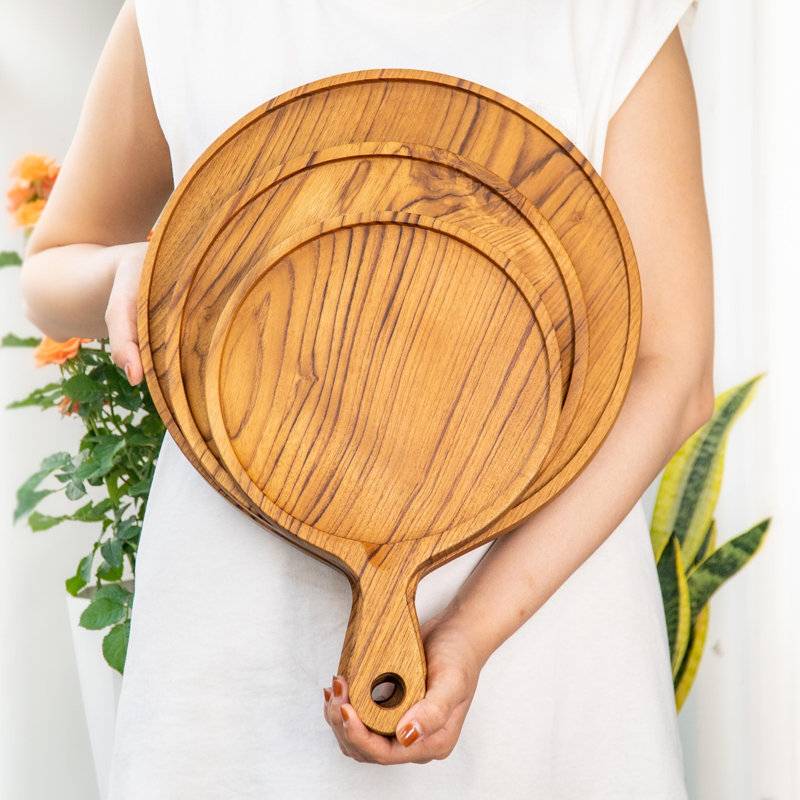 Assiette en bois de teck 8 pouces avec poignée