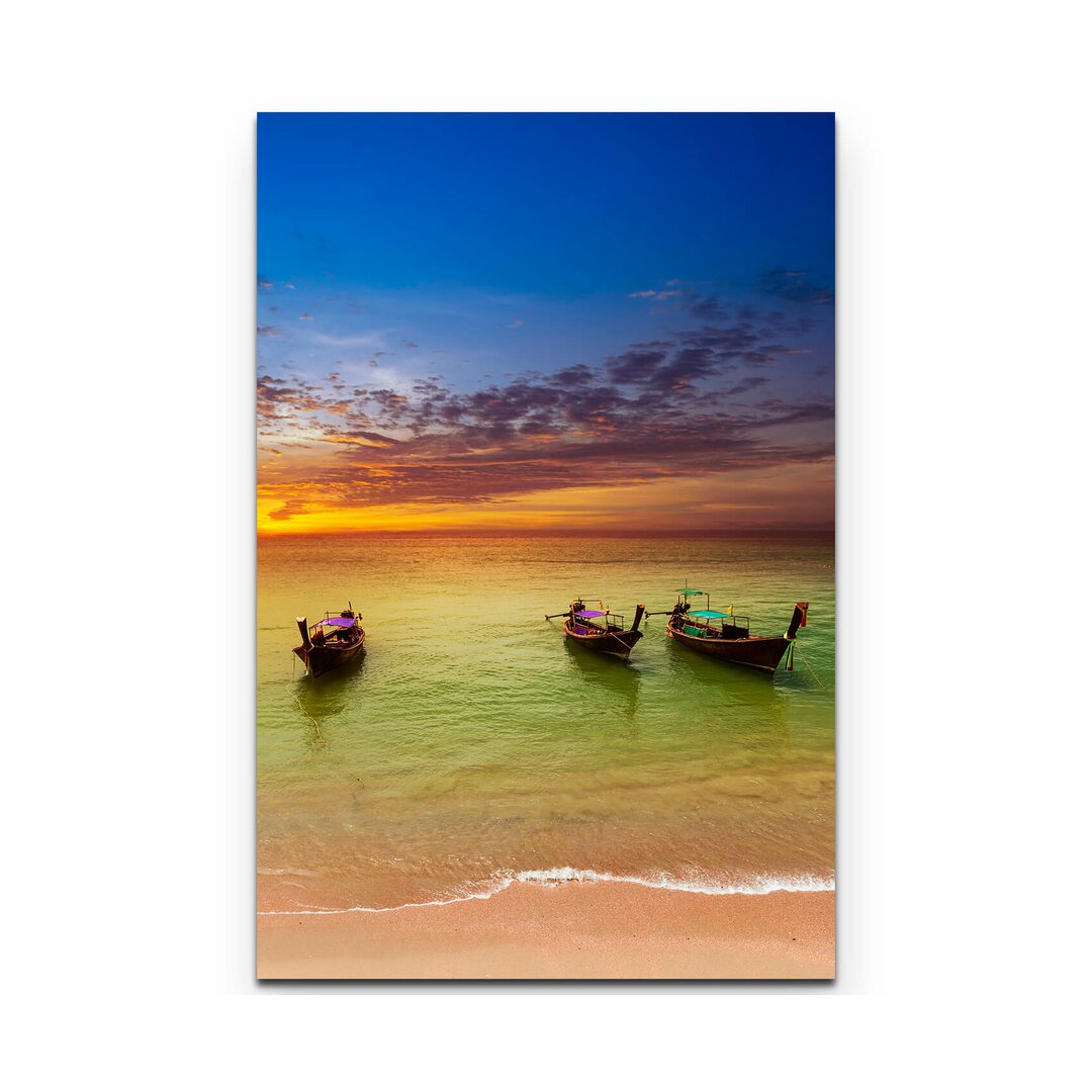 Leinwandbild Boote am Strand in Thailand