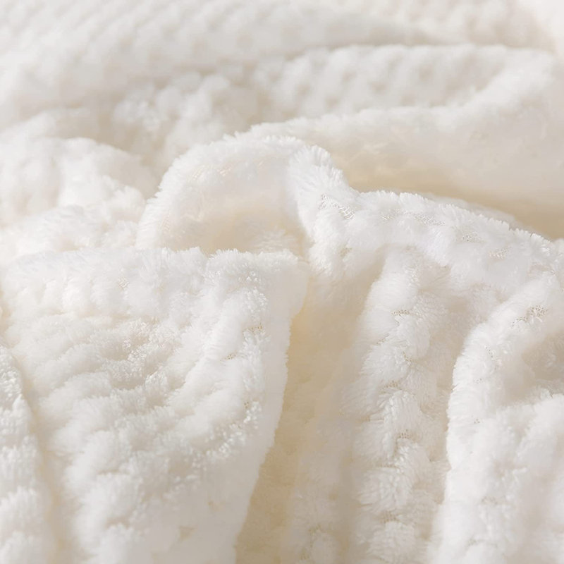  Microfiber Reversible Comforter Super Ultra Soft Luxury Plush Sherpa, Machine Washable, Twin Comforter, White
