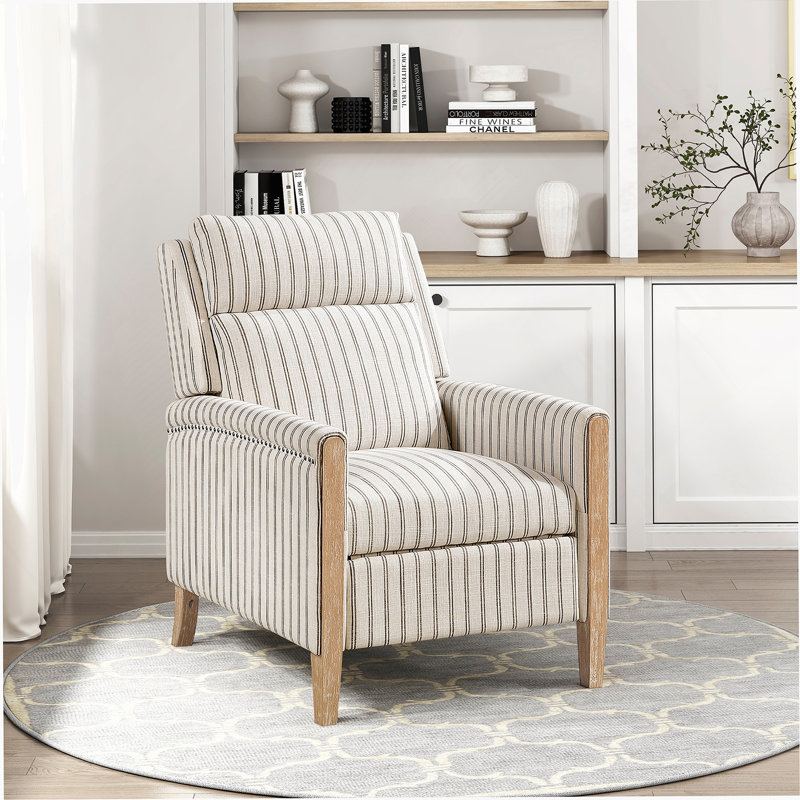 Chaise de style campagnard inclinable avec garniture cloutée pour le salon