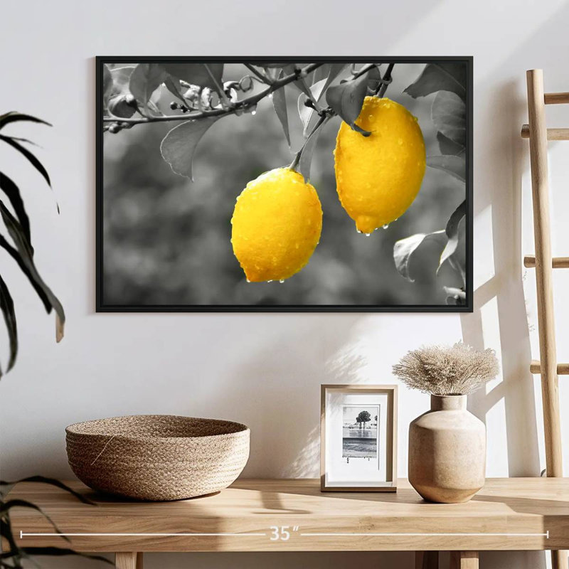 Yarlin Lemons Pop, 17" H x 25" W
