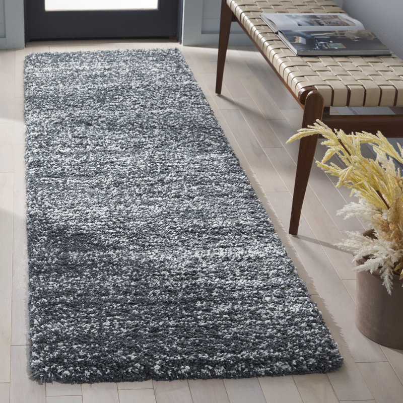 Tapis ivoire Jon-Paul, Tapis de couloir 2 pi 3 po x 8 pi, Dark Grey/Ivory