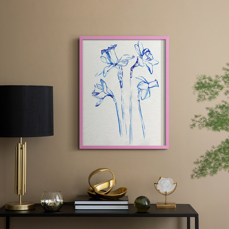 Inky Daffodils II, reproduction encadrée - bois massif, H 11 po x l 9 po, Rose