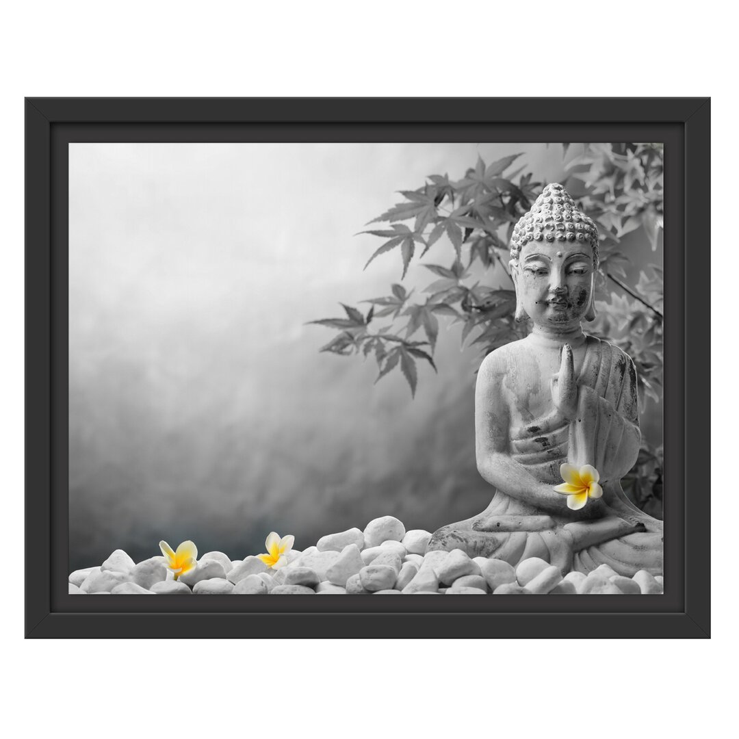 Gerahmtes Wandbild Buddha mit Monoi Blüte in der Hand