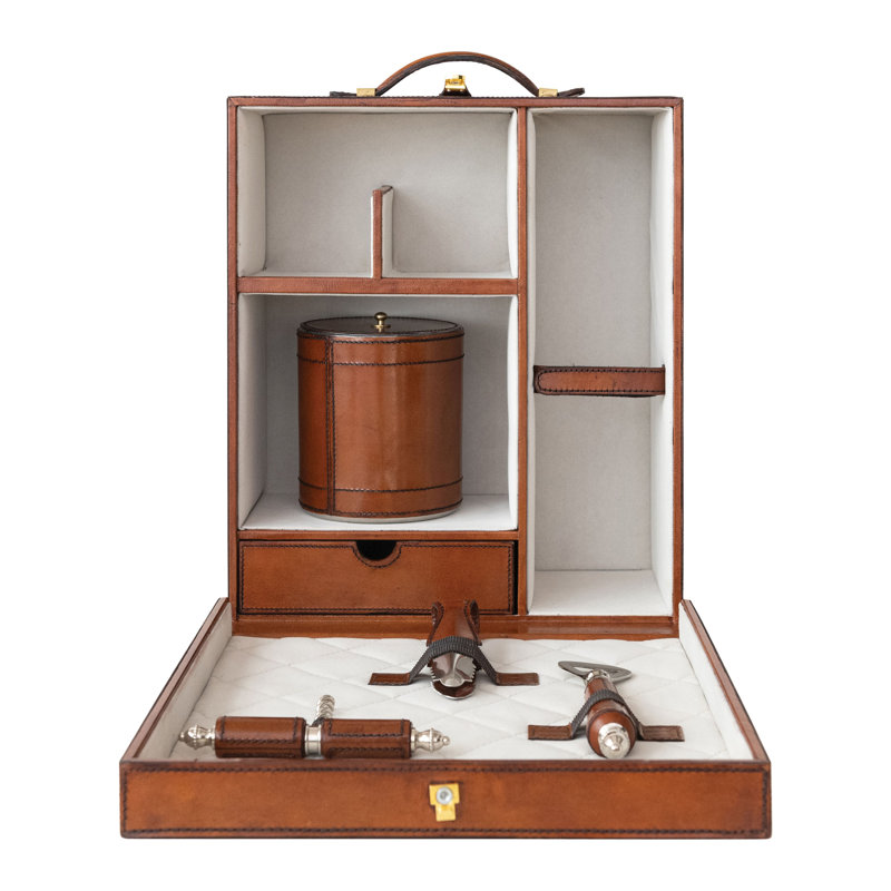 Coffre de voyage en bois et cuir