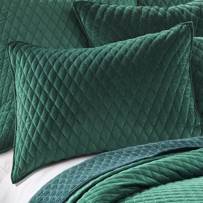 BH Empire Velvet Green Quilt, Twin Quilt