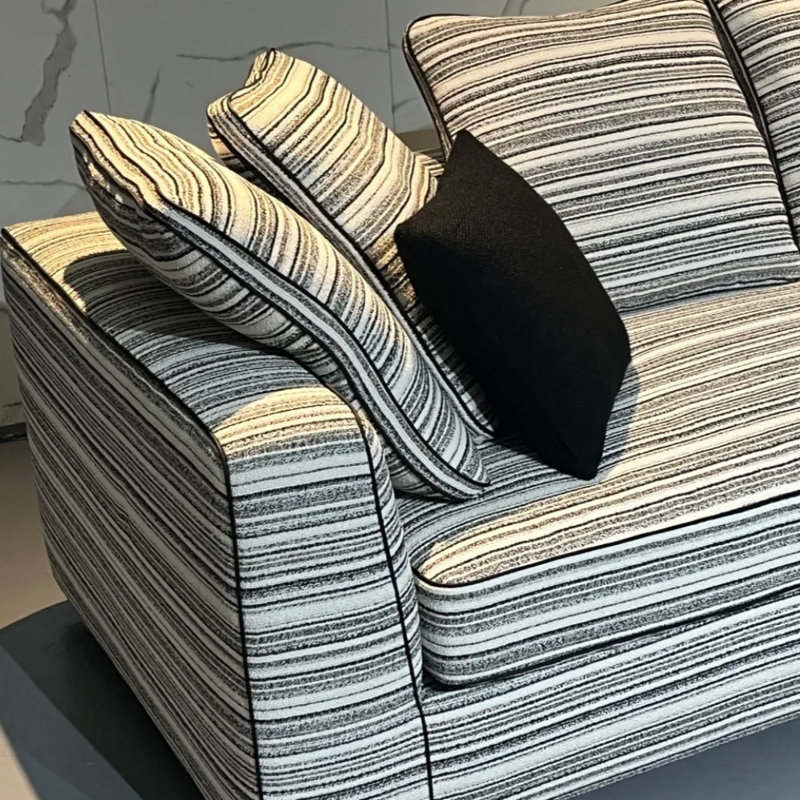 Light Luxury Small-Space High-Sense Sofa