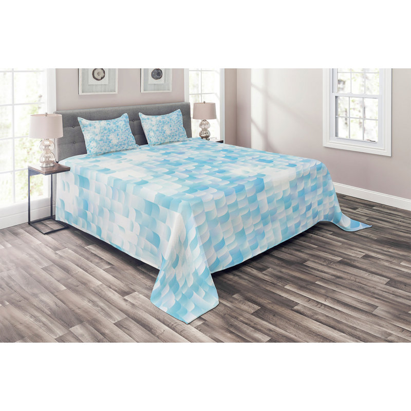 Coastal Polyester Geometric Shapes Coverlet, King Bedspread + 2 Shams