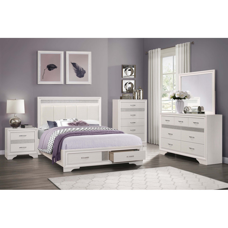 Michaela 34.5'' W 5 - Drawer Chest, White