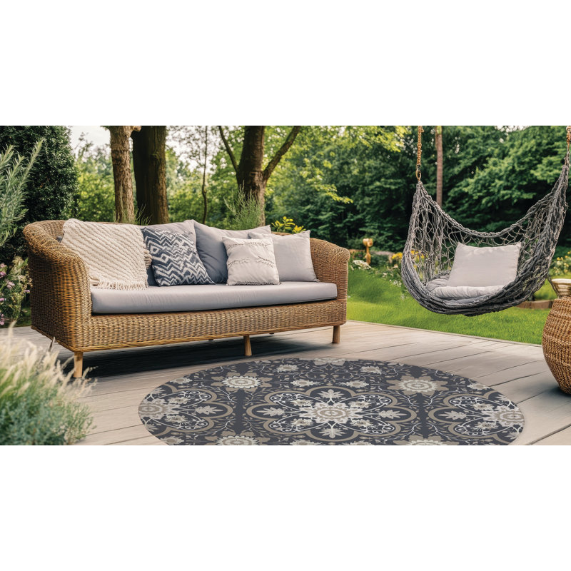 Skyler Outdoor Rug, Round 5'