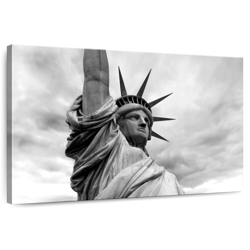 Vanna Overcast Liberty Statue
