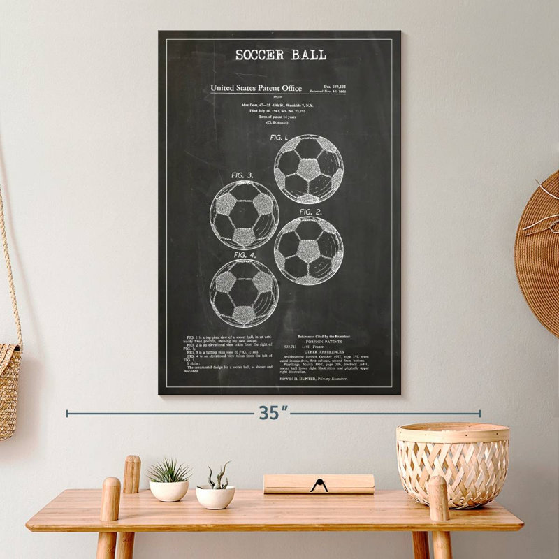 Ballon de soccer, brevet BW sur toile, H 30 po x l 20 po x P 1,25 po