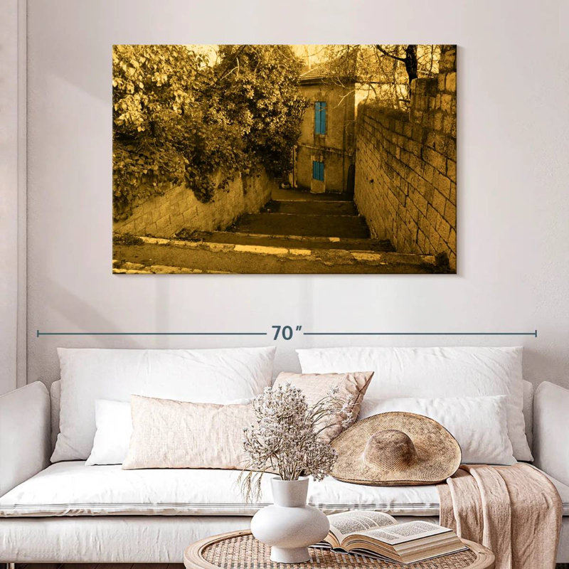 Lilie Jerusalem I, 32" H x 48" W