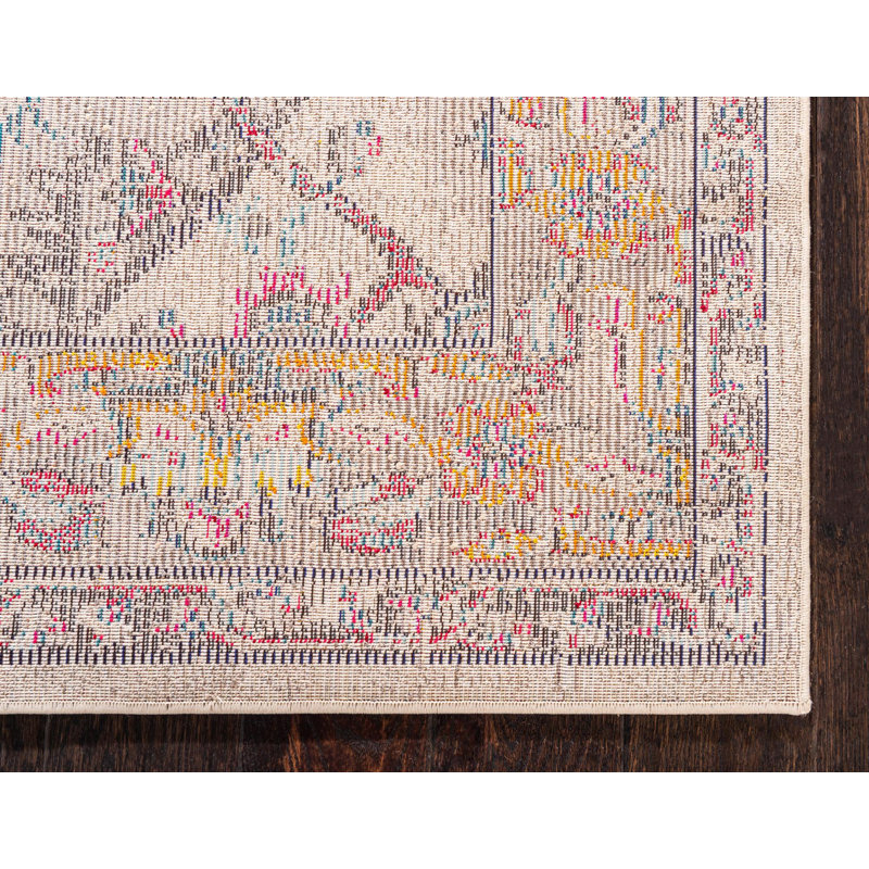 Eddins Washable Oriental Indoor Rug, Rectangle 3'3" x 5'3"