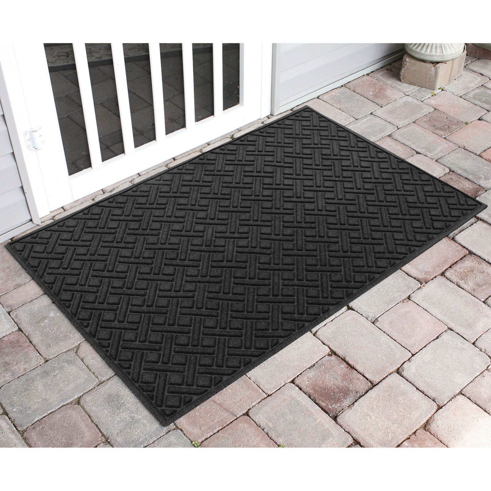 WaterHog Lattice Non-Slip Doormat, Charcoal, 0.375" H x 72" W x 48" D