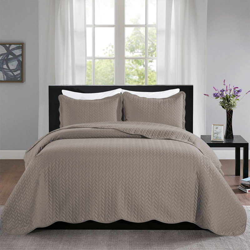 Microfiber Embossed Queen Quilt Sets| Hotel-Quality Bedspread, Beige, Queen Bedspread + 2 Standard Pillowcases