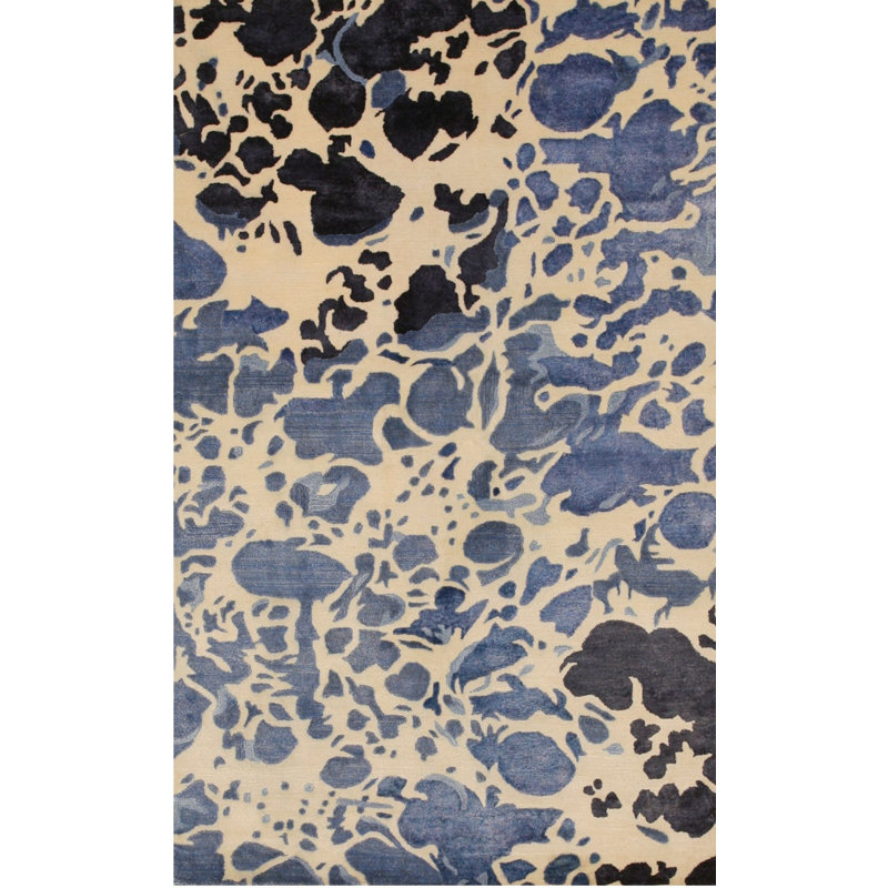 Hand Tufted Wool Floral Area Rug, 8' x 10'