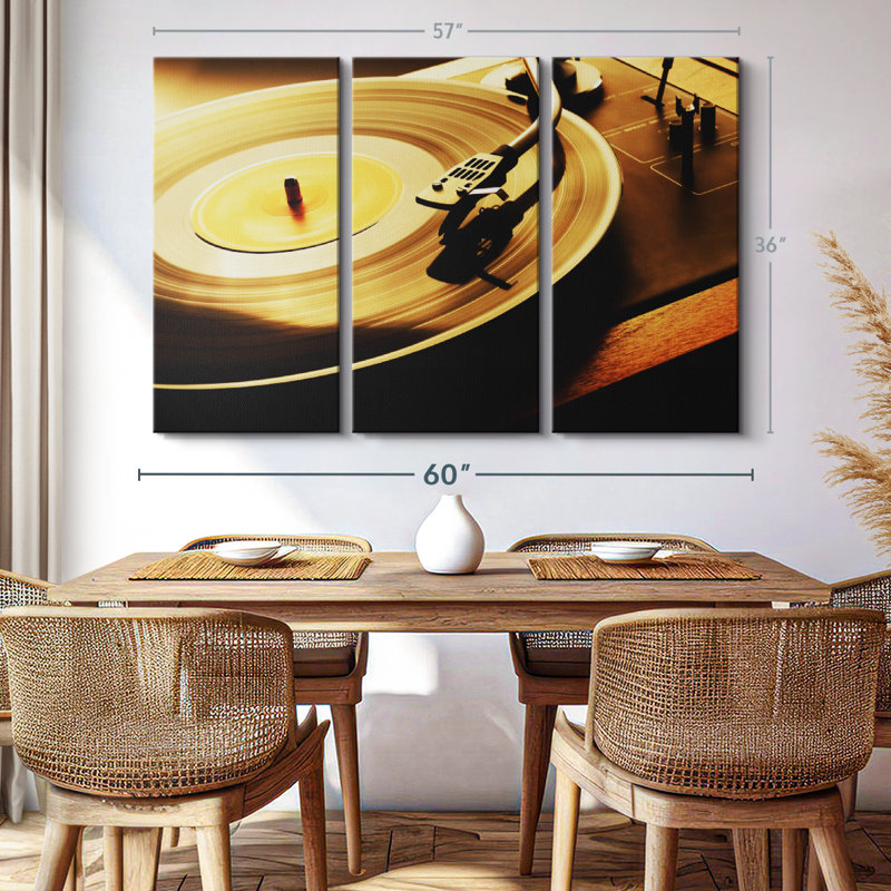 «Spinning Vinyle», 3 pièces sur toile, H 36 po x l 57 po x P 1,25 po