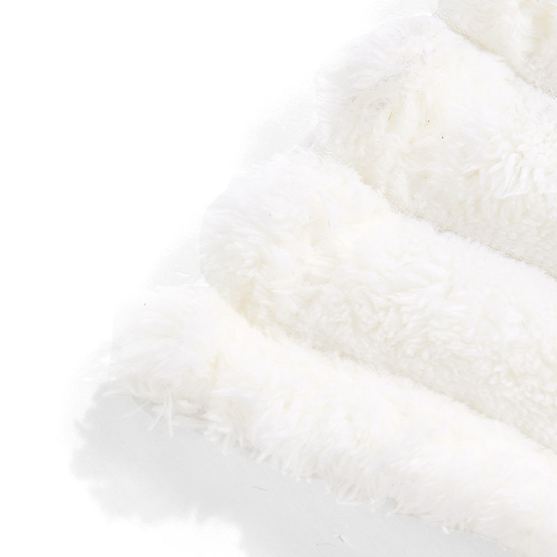 Machine Tufted Throw Blanket