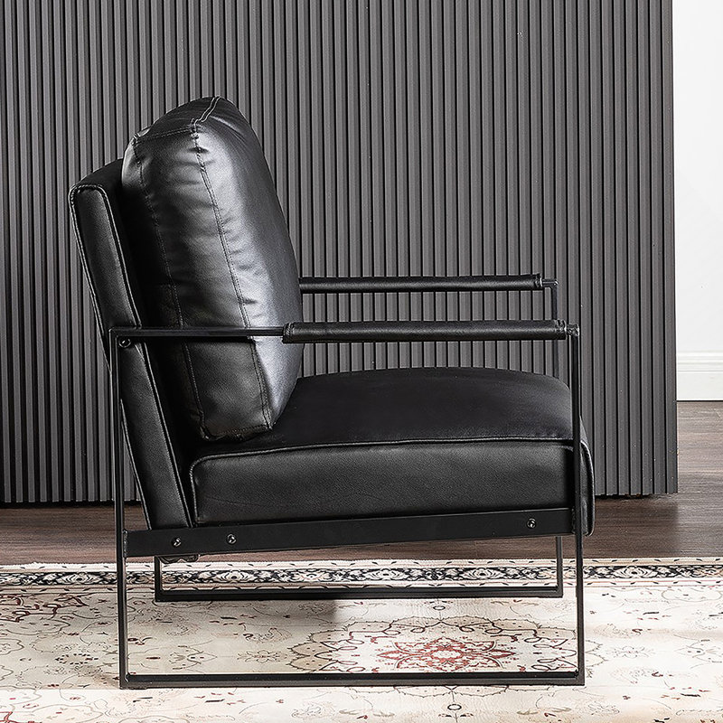 Chaise d'appoint classique de style Mid-Century moderne avec structure carrée en métal durable, fauteuil pour le salon, la chambre à coucher, le bureau personnel revêtu de microfibre tacheté, cuir PU noir