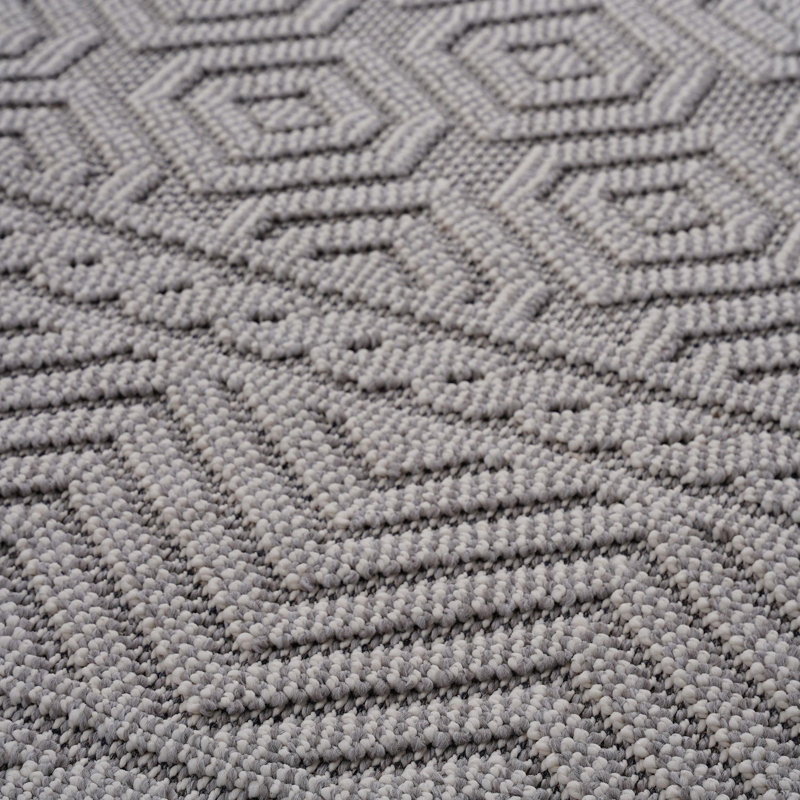 Geometric Indoor/Outdoor Area Rug, Rectangle 4' x 6'2"