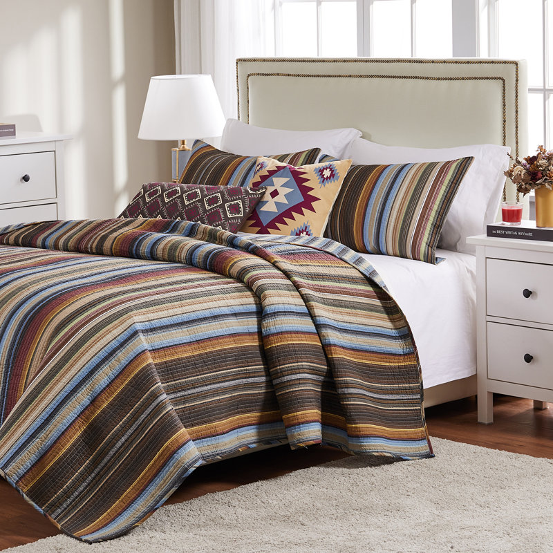 Greenland Home Fasihons Earth 4-Piece Twin Size Bonus Set, 68x88 Inch, Twin/Twin XL Quilt + 1 Sham + 2 Throw Pillows
