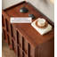 Armoire fonctionnelle à deux portes et deux tablettes-112457422