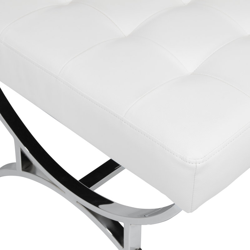 Repose-pieds moderne Alexuis en cuir mélangé et structure en métal chromé, Similicuir blanc