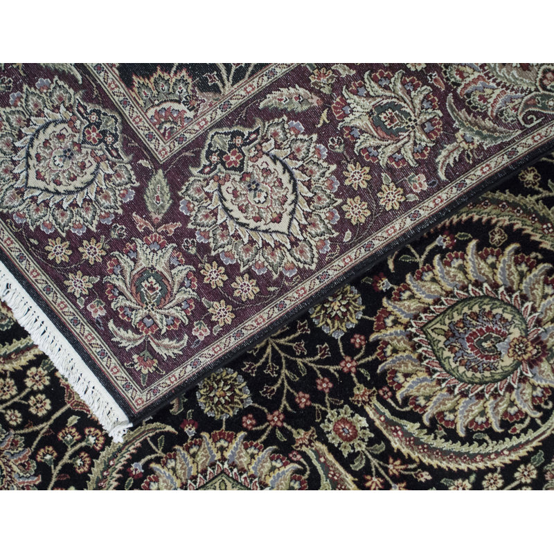 Tapis noir et rouge de haute qualité noué à la main