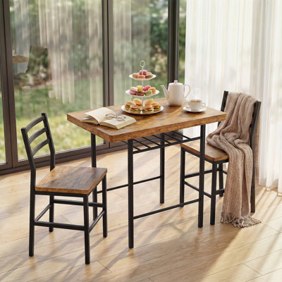 Ensemble de table de salle à manger 3 pièces pour 2 personnes, table de cuisine compacte de 31,5 pouces avec 2 chaises, ensemble de coin-repas compact avec support à vin intégré, plateau en panneau de fibres à densité moyenne avec cadre en métal, pour petits espaces, appartement, coin-repas