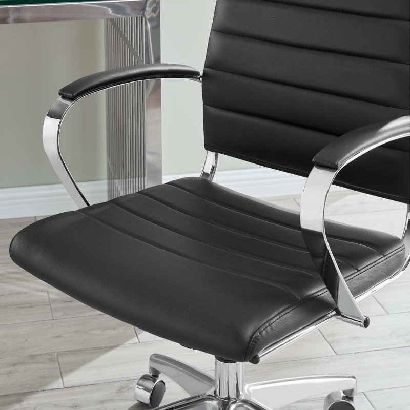 Fauteuil de direction noir à haut dossier nervuré en vinyle noir par Modway, Noir