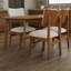 Ensemble de salle à manger pour quatre personnes: table de cuisine en bois massif avec 4 chaises rembourrées-503935770