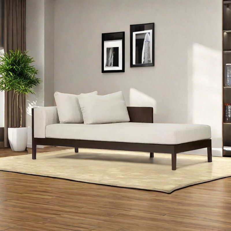 Chaise élégante en bois de frêne simple, Orienté à gauche (vu de face)