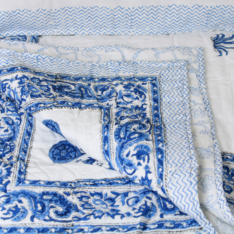 Hondo Cotton Floral Bedspread with Pillowcases Included