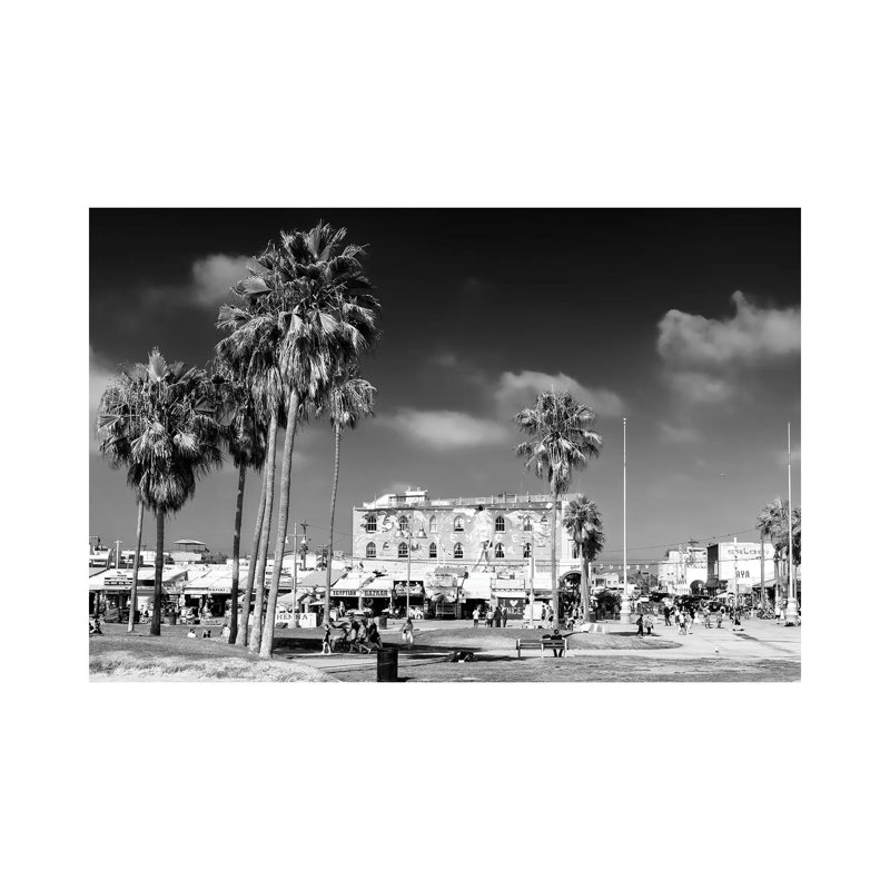 Black California Series - Venice Beach - Wrapped Canvas Print, 101.6 cm H x 66.04 cm W x 3.175 cm D