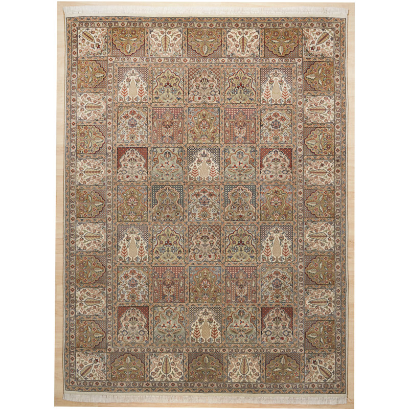 Classic Knotted Rug in Brown, 170 x 240 cm