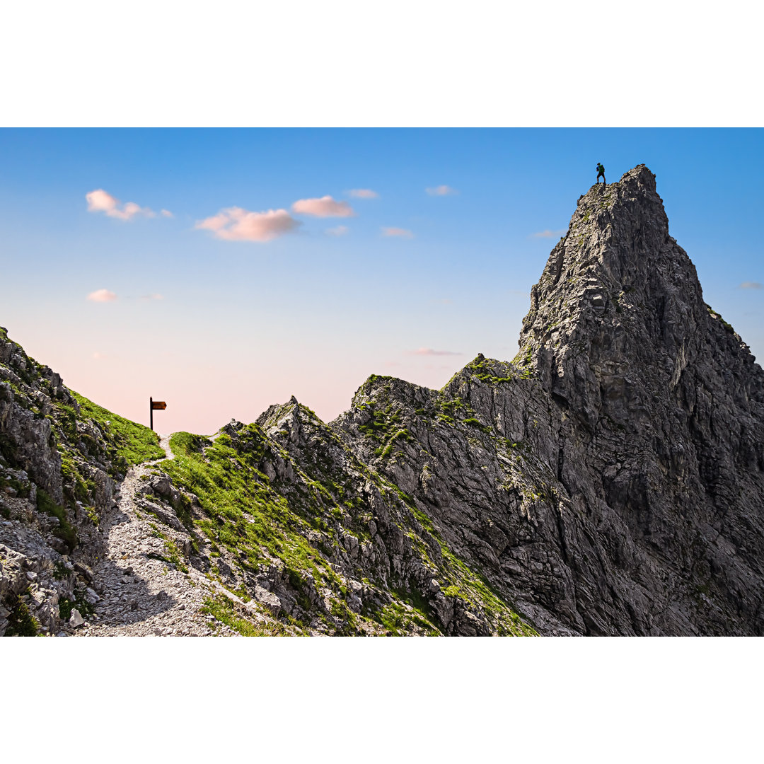 Leinwandbild Auf den Berg