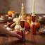 Bougeoirs en céramique à rayures orange et noires, motifs torsadés et noués, pour l'Action de grâce et Halloween. Socle pour bougie conique.