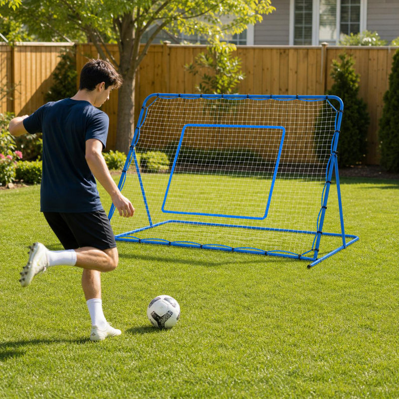 Filet d'entraînement de football réglable de 2,13 m x 1,52 m avec cadre en fer et rebondeur en PE pour l'entraînement multisports dans le jardin
