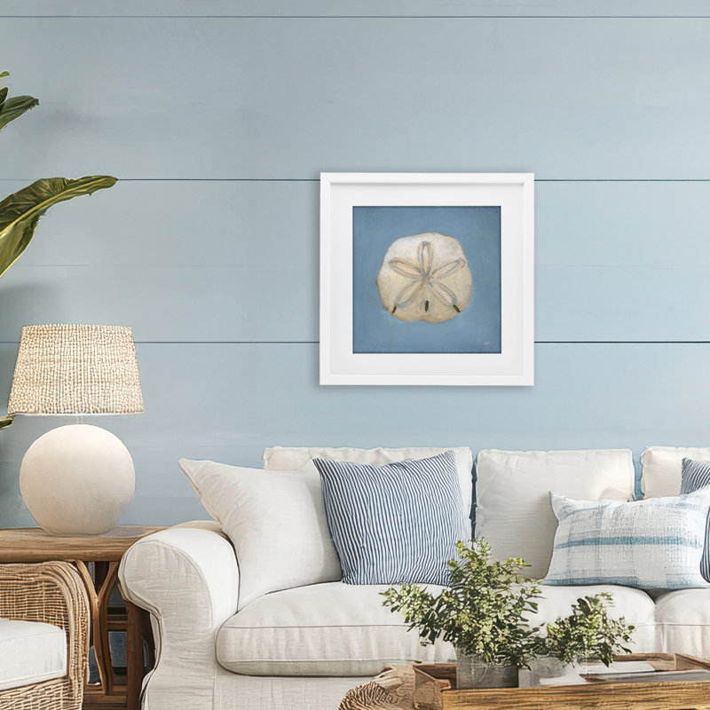 «Soft Sand Sand Sea», reproduction sous verre encadrée, design par Julia Purinton, H 16 po x l 16 po, Cadre blanc côtier