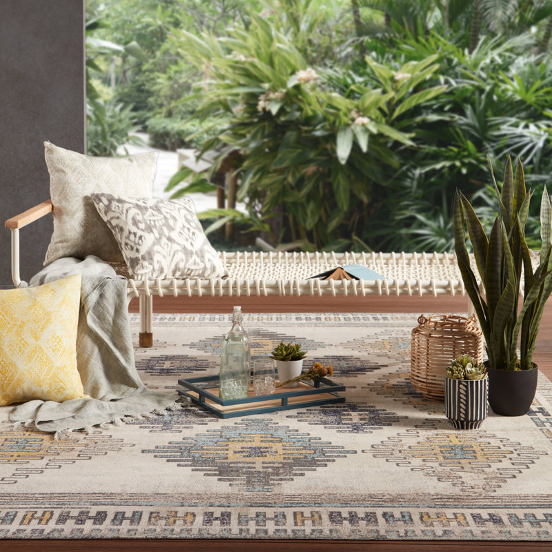 Sacoya Indoor / Outdoor Rug, Runner 2'6" x 8'