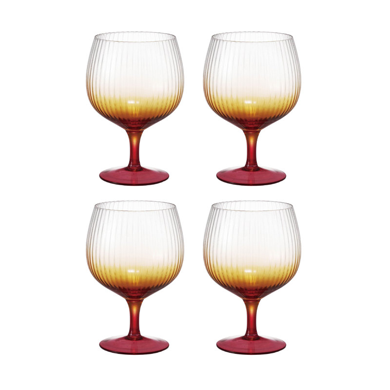 Verre à pied cannelé