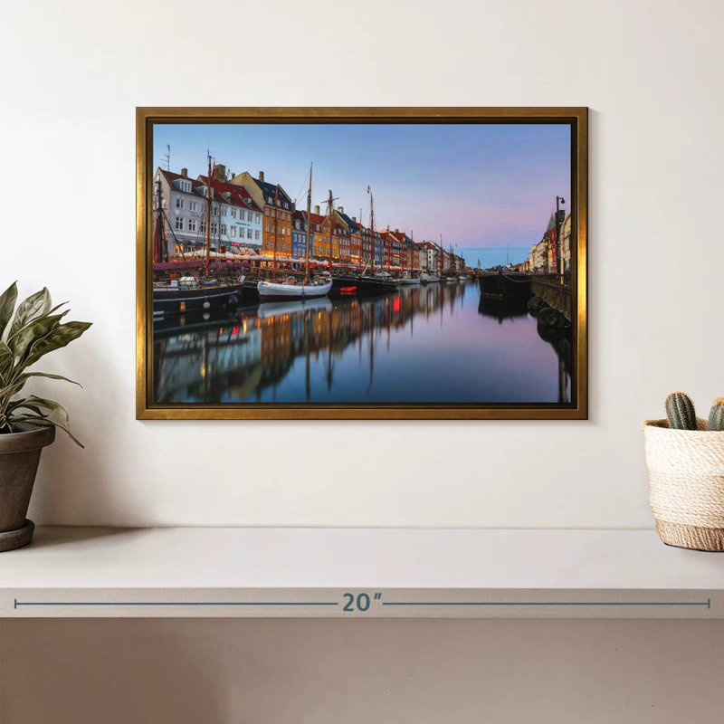 Nyhavn New Harbor, Cadre flottant doré, 13 po x 9 po