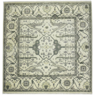 Tapis carré en laine 