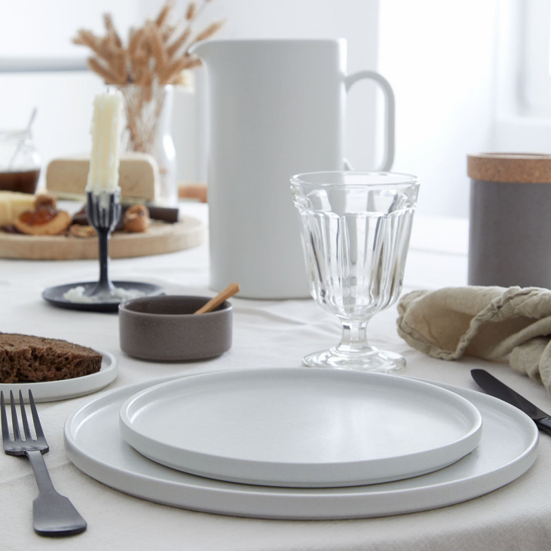 Redonda Stoneware Dinner Plate, White
